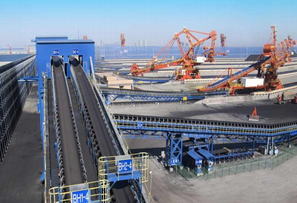 帶式輸(shu)送機工(gong)作中