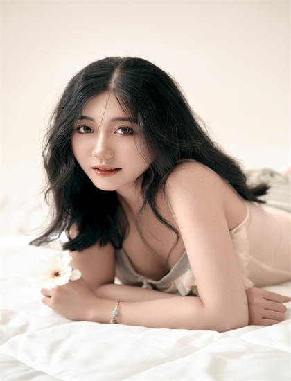 《风尘舞蝶》不同结局版本比较：导演剪辑版差异分析